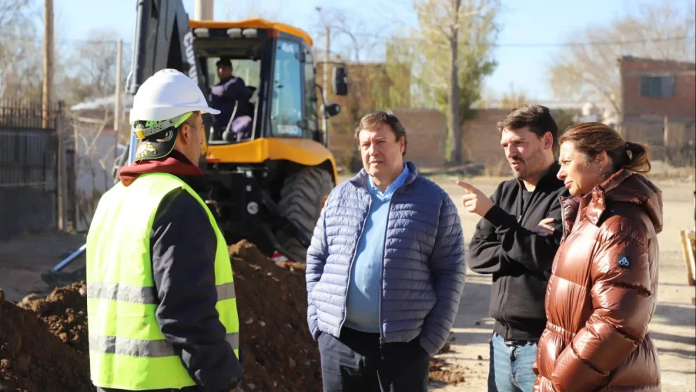 Weretilneck: �El acueducto para 11 barrios de Cipolletti est� en marcha�