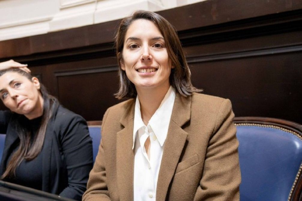 El PRO y LLA empujan proyecto para sacar impuestos en facturas de agua, luz y gas