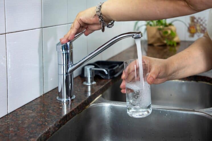 Advirtieron por un corte de agua en Tres de Febrero y Mor�n