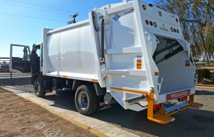 La Municipalidad suma un nuevo camin compactador de residuos