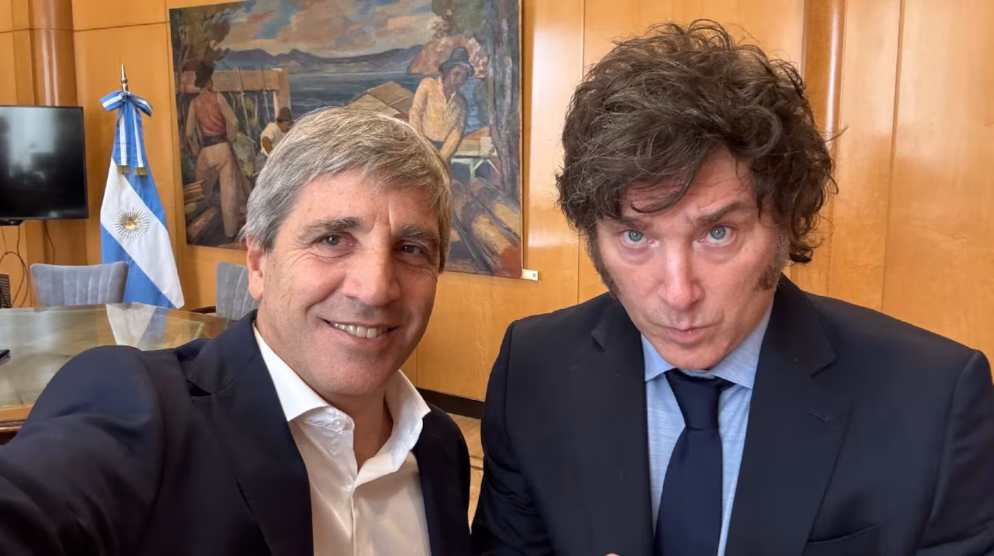 El Gobierno adjudic� obras para reforzar el sistema el�ctrico en 7 provincias y evitar futuros cortes de luz