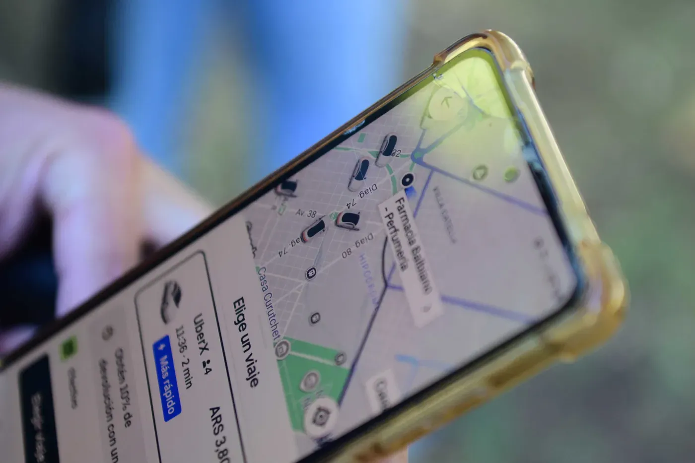 Piden que en La Plata las aplicaciones de transporte se encuadren en la ordenanza que regula a los remises