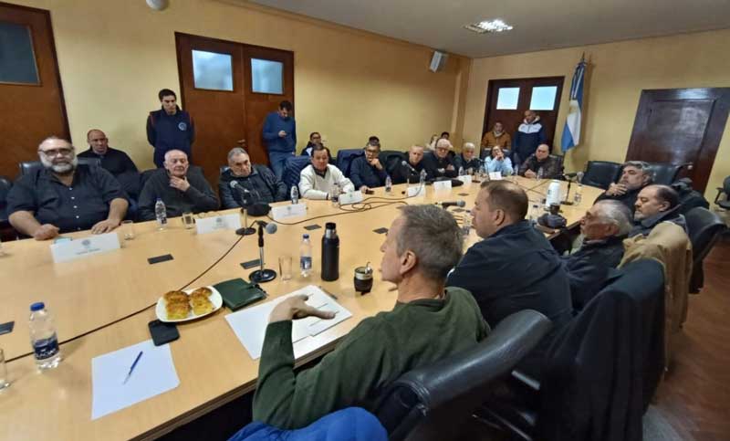 La CGT y las dos CTA lanzaron un plan de protestas �a la francesa� y eval�an convocar a un paro general
