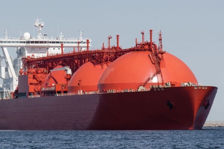 La empresa del due�o del Inter Miami de Lionel Messi construir� el gasoducto clave del proyecto Argentina LNG