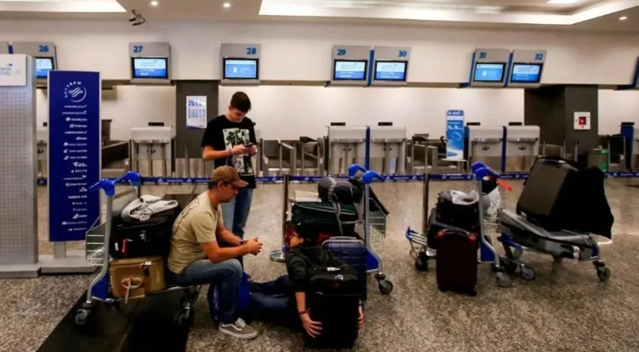 Alerta pasajeros: pilotos ratificaron paro en pleno comienzo de las vacaciones de invierno