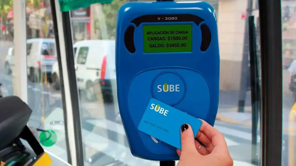 Nuevas subas en el transporte: oficializan un aumento del 2 por ciento en los colectivos del AMBA