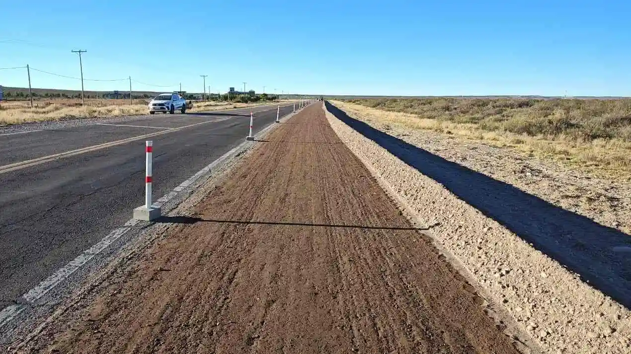 El Gobierno avanza con la privatizaci�n de 3.900 km rutas y firm� el primer traspaso de gesti�n a una provincia