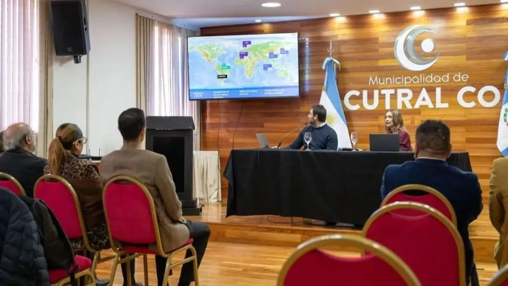 Argentina LNG present� en Cutral Co y Plaza Huincul una inversi�n de US$ 25.000 millones vinculada a Vaca Muerta