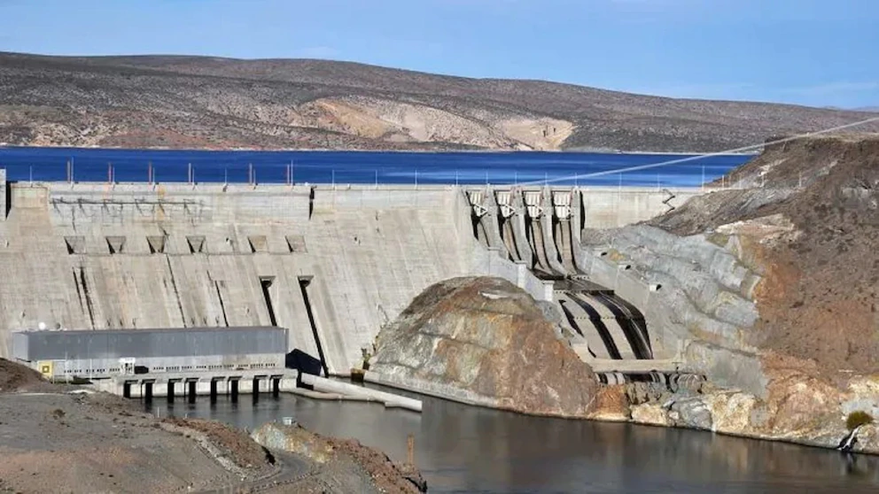 El Gobierno extender la concesin de las hidroelctricas del Comahue y prepara licitaciones por las que espera USD 500 millones
