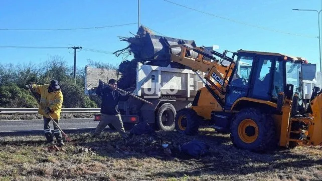 Limpieza de la Circunvalacin Oeste: recolectaron casi 64.000 kilos de basura en ms de 10 kilmetros