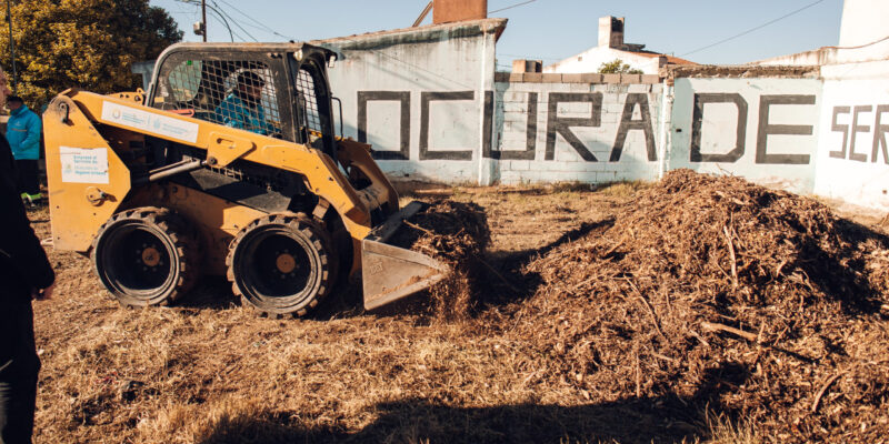 La Municipalidad de C�rdoba erradic� un microbasural en barrio Los Robles