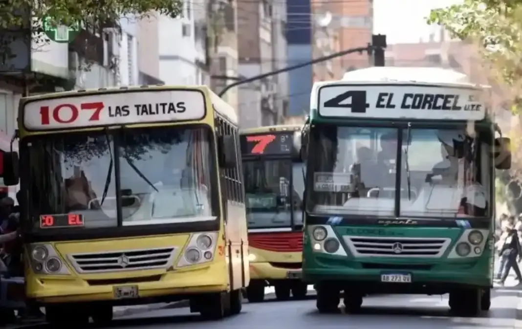 La UTA decret� un paro nacional de colectivos para este viernes