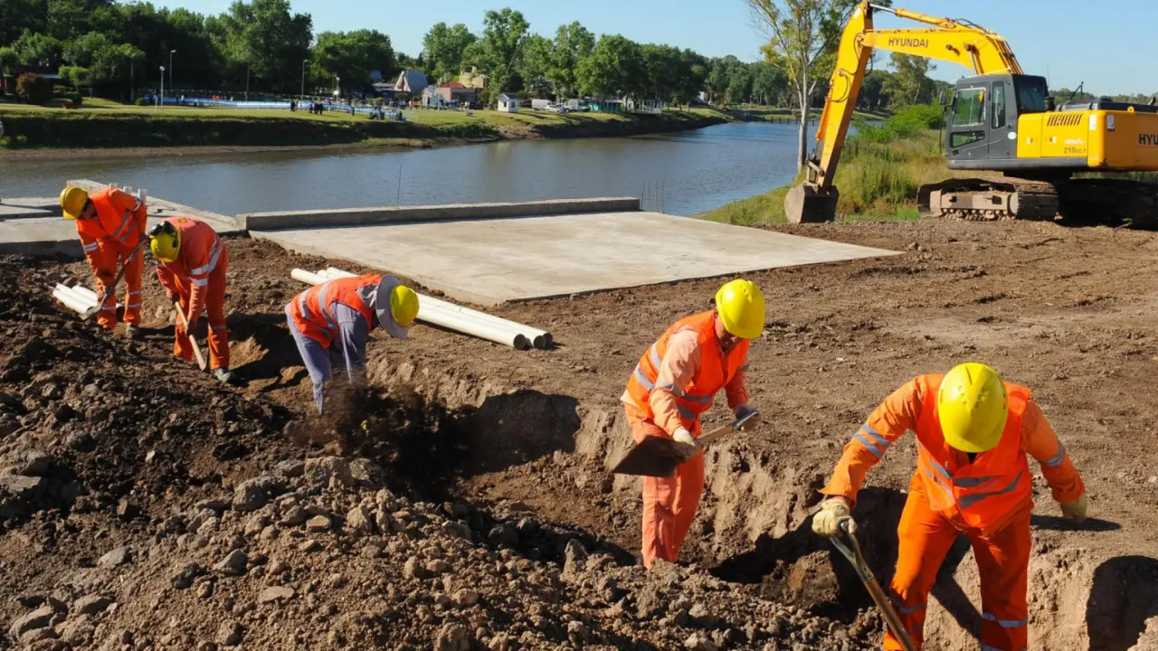 Desde 2023 se iniciaron 24 obras h�dricas, pero m�s de la mitad fueron canceladas o suspendidas y s�lo 1 se termin�