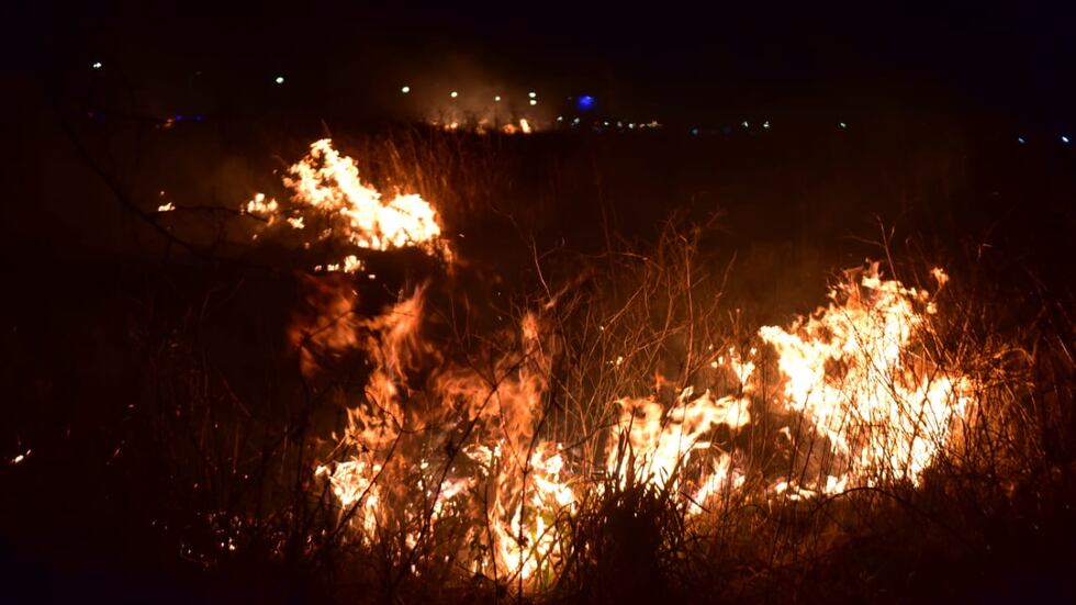 Riesgo alto. El fuego subterrneo: el peligro invisible de incendios y humaredas de macrobasurales