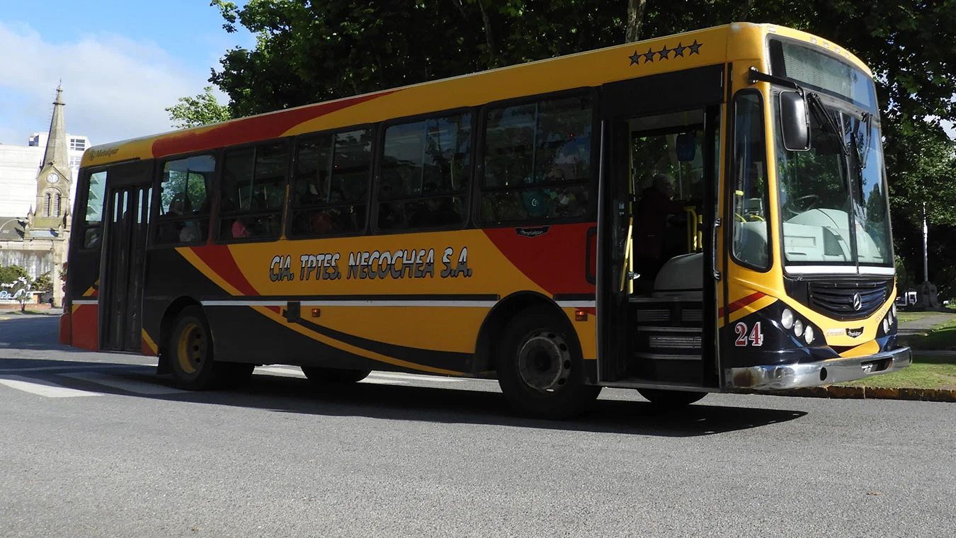 Sigue el paro de colectiveros