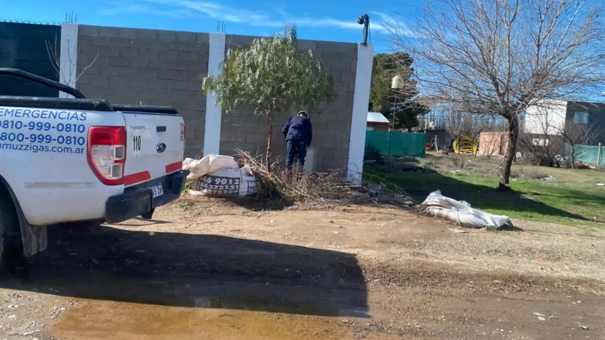 Corte de gas en Neuqu�n: 40 familias llevan horas sin servicio y trabajan casa por casa para restablecerlo