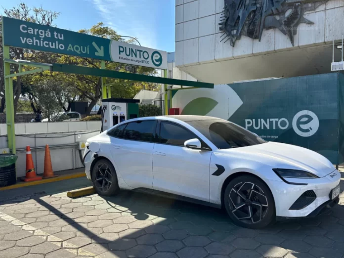 Veh�culos el�ctricos: Presentan un proyecto para que en Carlos Paz paguen menos impuestos