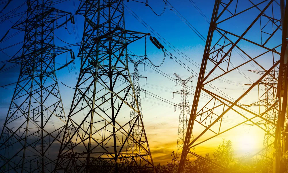 Energ�a aumenta $10.000 la electricidad mayorista para grandes usuarios