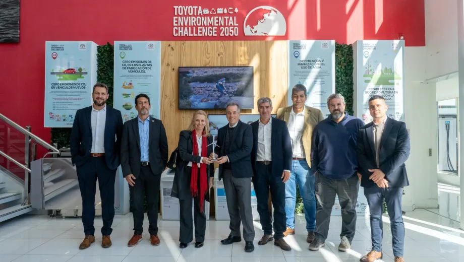 Toyota e YPF Luz ampl�an su alianza: incorporan nuevas concesionarias al acuerdo para operar con energ�as renovables