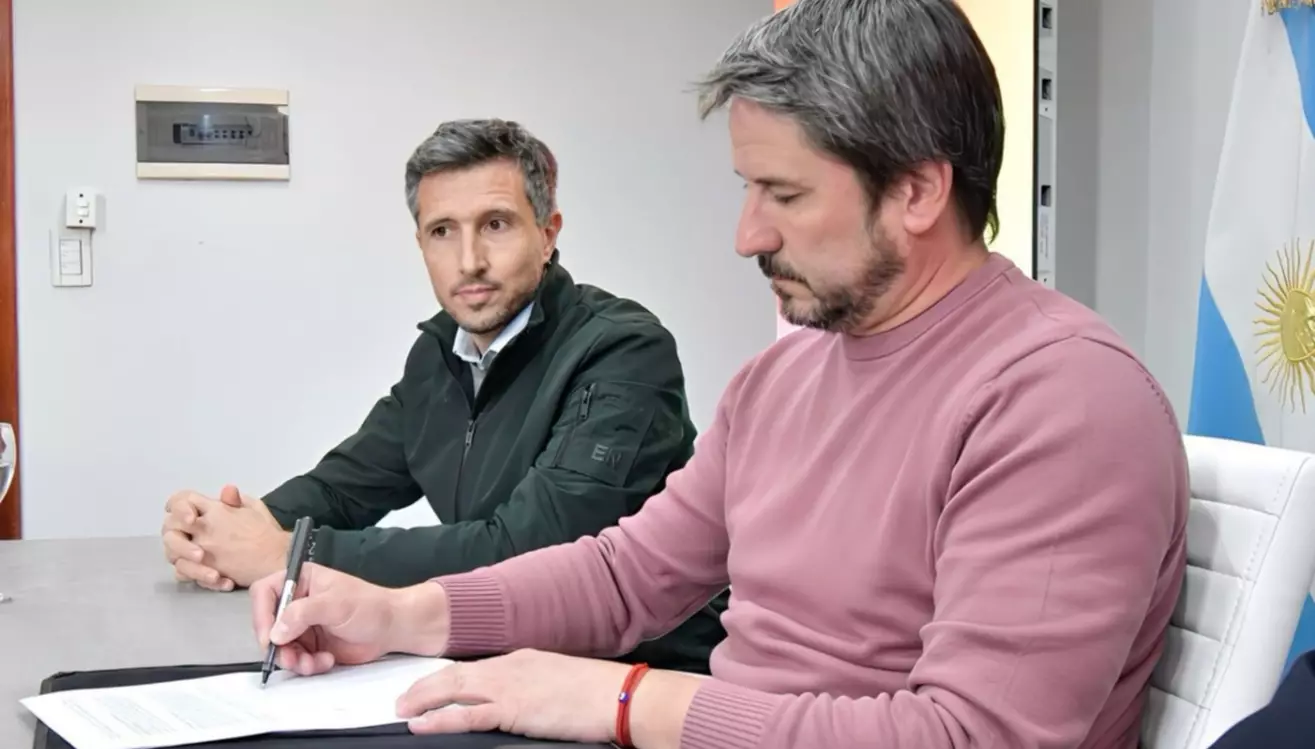 Merino firm la concesin de residuos: Trelew logra previsibilidad y orden, tras dos dcadas