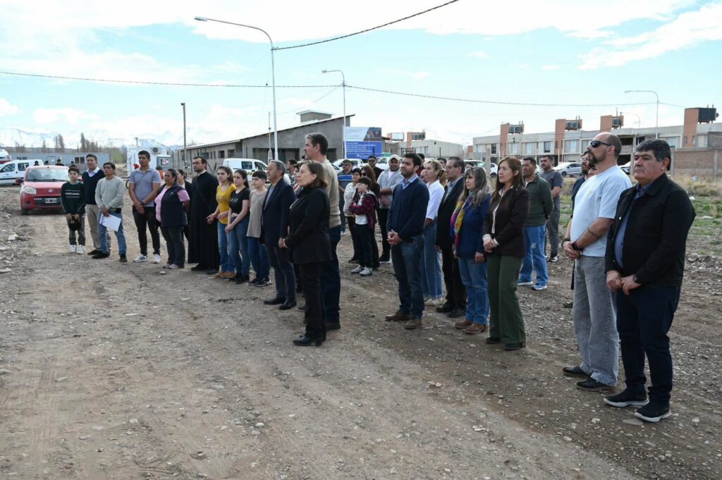 Inauguraron la primera etapa de la red de gas en el barrio 60 Aniversario