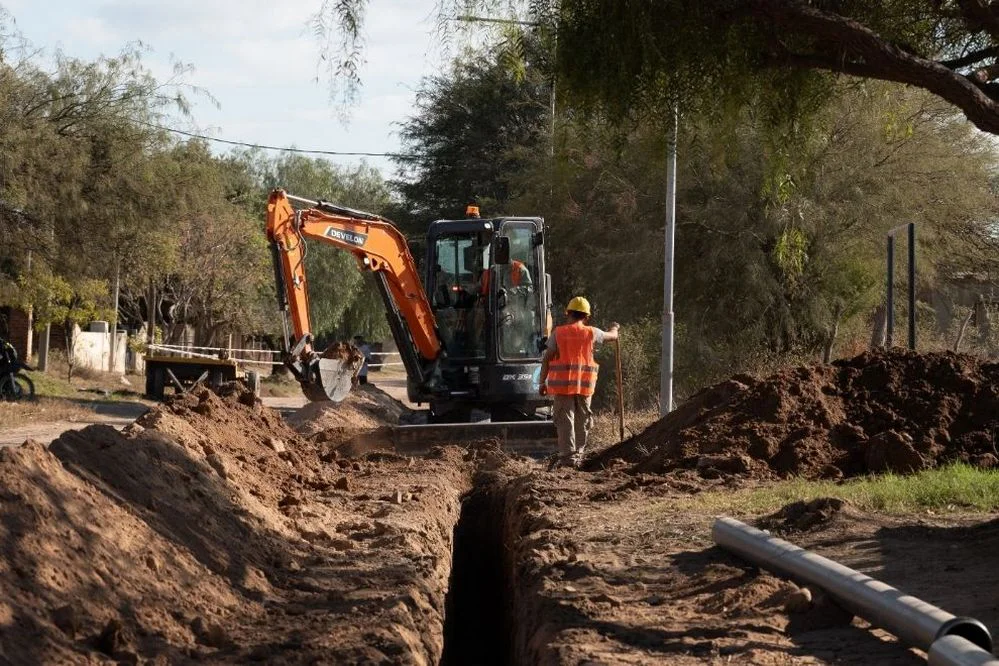 Quilino y Villa Quilino: avanza la obra de provisi�n de agua