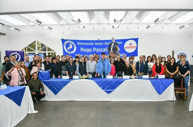 “La justicia social es lo que nos hace una comunidad”, resaltó Passalacqua en su encuentro con representantes sindicales de Misiones