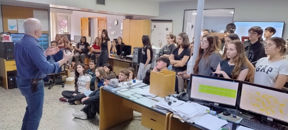 Visita de alumnos de una escuela de Los Toldos