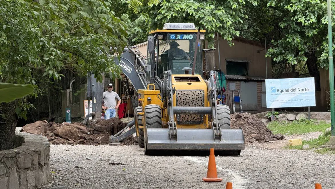 Obras en San Lorenzo: Comenz la instalacin de red de cloacas en la Quebrada
