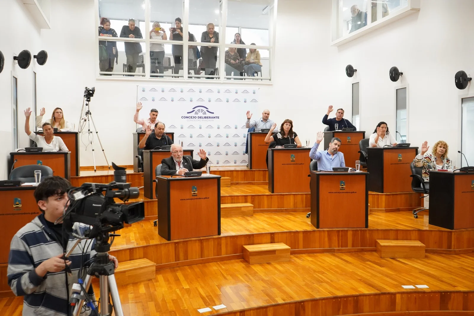 Por unanimidad, se aprob el convenio por la descarga del canal de la Roca