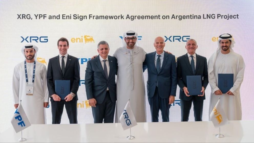 LNG Argentina: YPF y Eni firmaron un acuerdo preliminar con XRG para sumarla al proyecto exportador