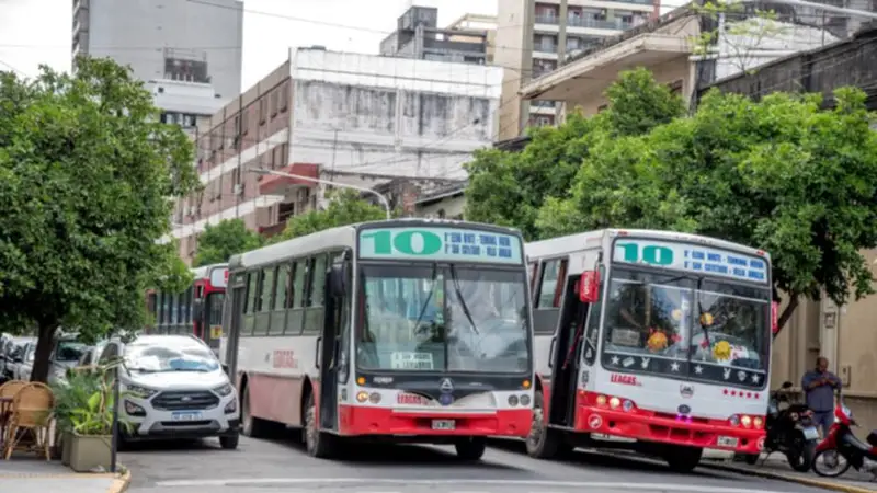 Paro de colectivos en Tucumn hoy: la UTA podra extender la medida de fuerza