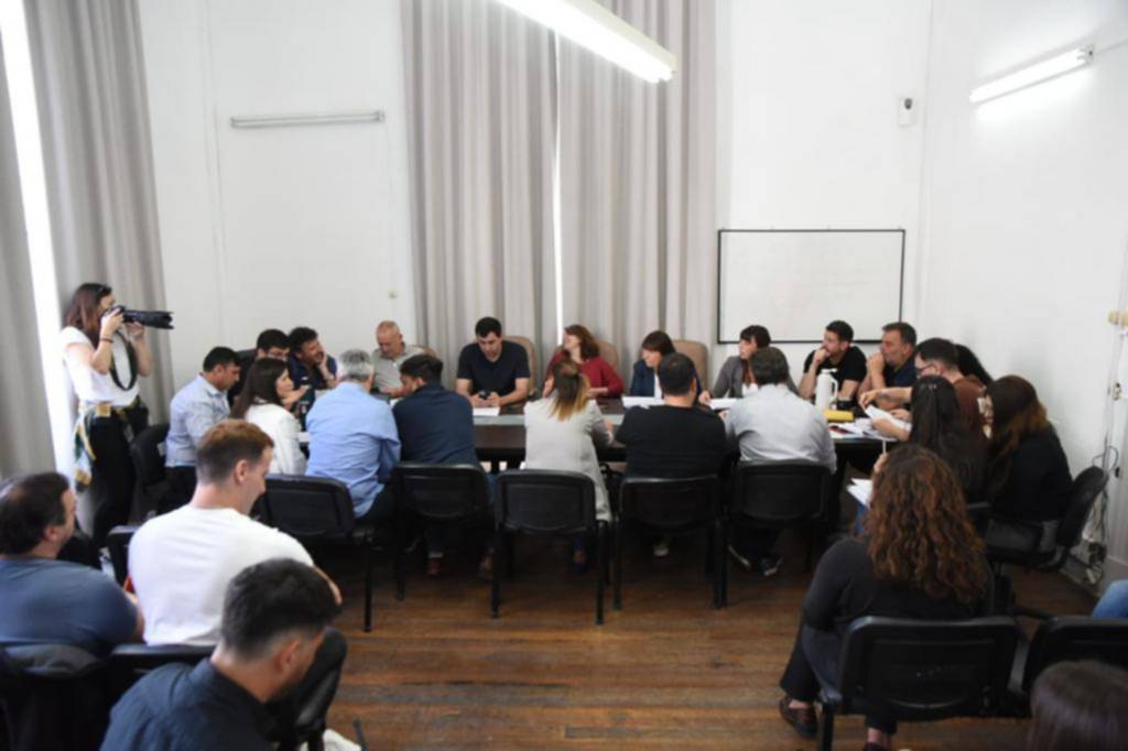 Avanza en el Concejo local el nuevo sistema de transporte pblico