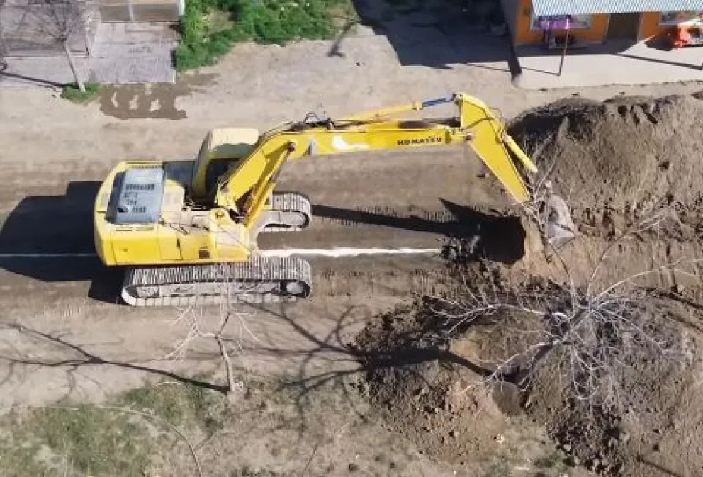 Finaliz obra de construccin de la red de cloacas para un barrio de la zona sur de Regina