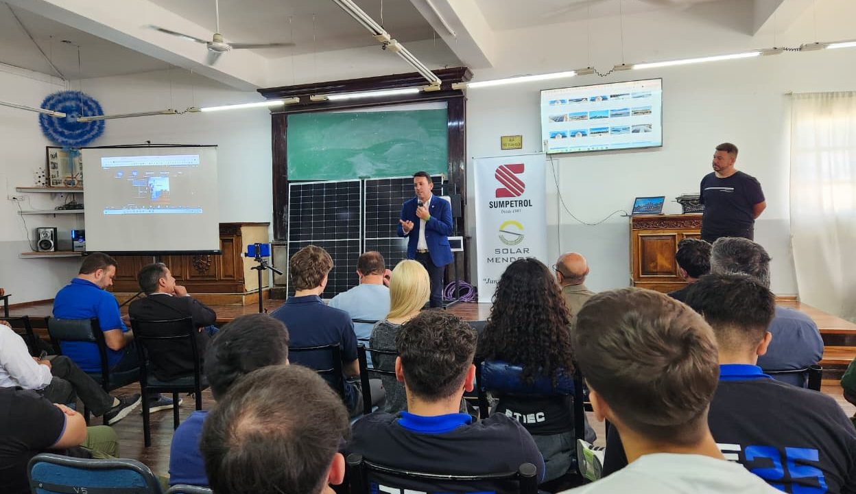 Avanza el plan de paneles solares en escuelas: 20 establecimientos tcnicos ya generan su propia energa