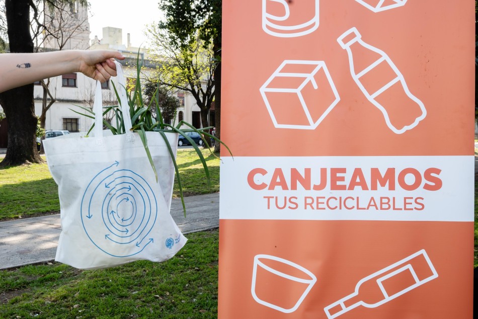 Se viene el ltimo canje de reciclables del ao en la renovada plaza 25 de Mayo