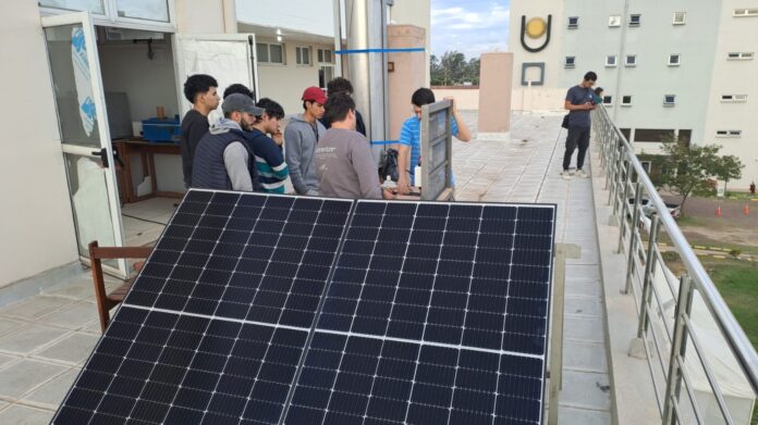 Desarrollan un prototipo de sistema fotovoltaico aut�nomo para refrigeraci�n de alimentos en viviendas rurales aisladas