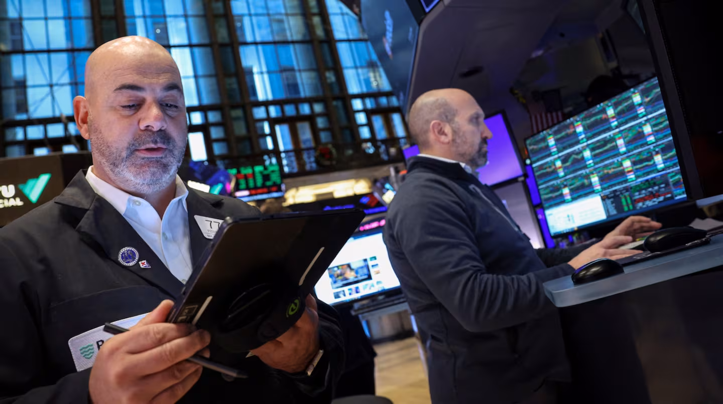 El nuevo bono y la privatizaci�n de las represas suman d�lares y ya cubren el 40 por ciento de los vencimientos de enero