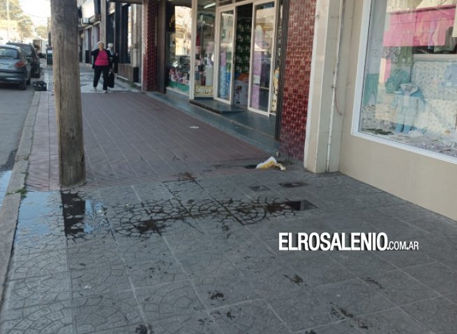 Vecinos juntan firmas para elevar al intendente por la problemtica de agua y cloacas